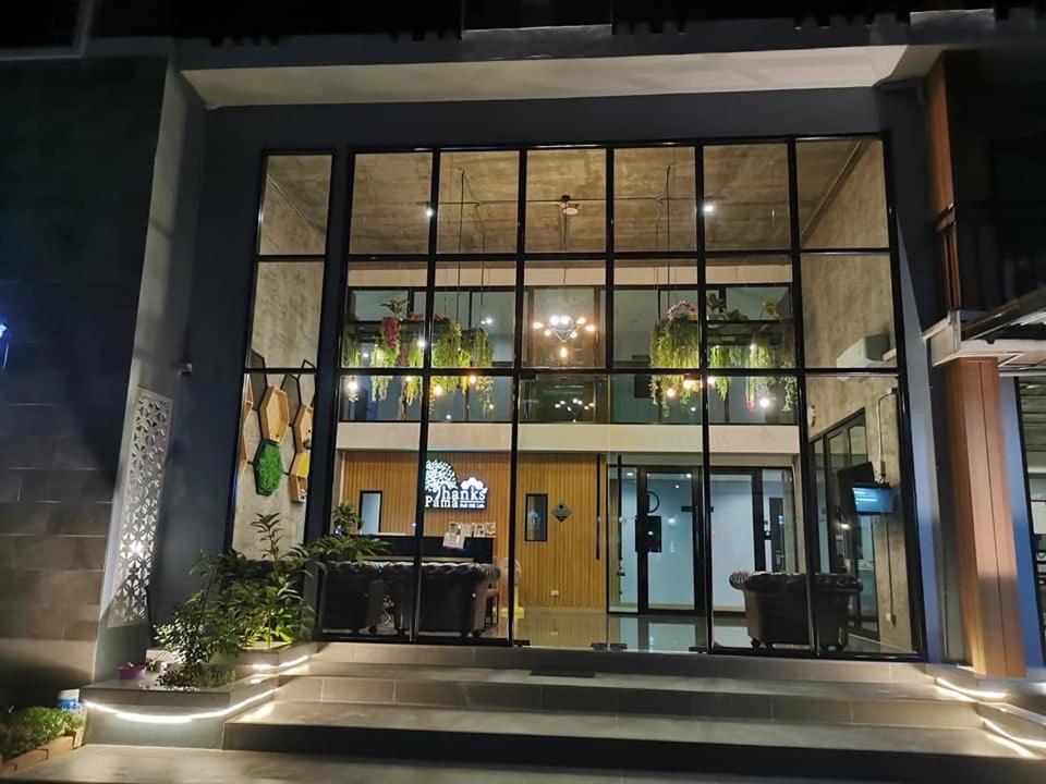 Thanks​Pama​ Hotel Bangkok Exterior photo